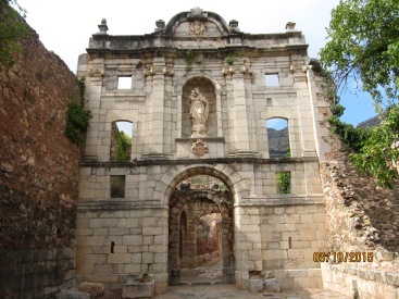 Entrance to Cartoixa de Santa Maria d 'Escaladei